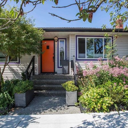 The Orange Door Bungalow Vancouver Kültér fotó